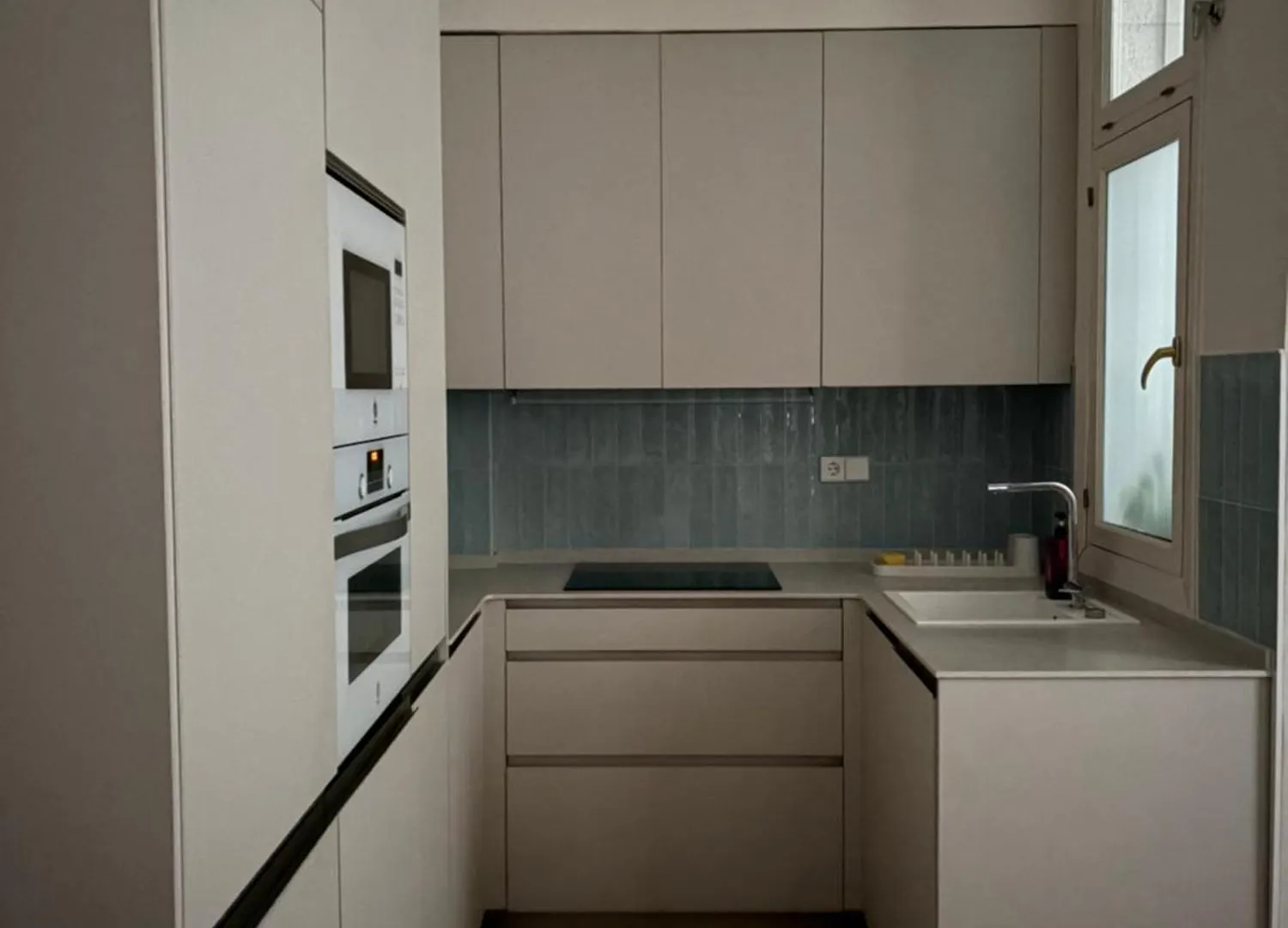 Apartamento Premium En Plaza Mina Minimalismo Y Confort A Pasos Del Mar Cádis